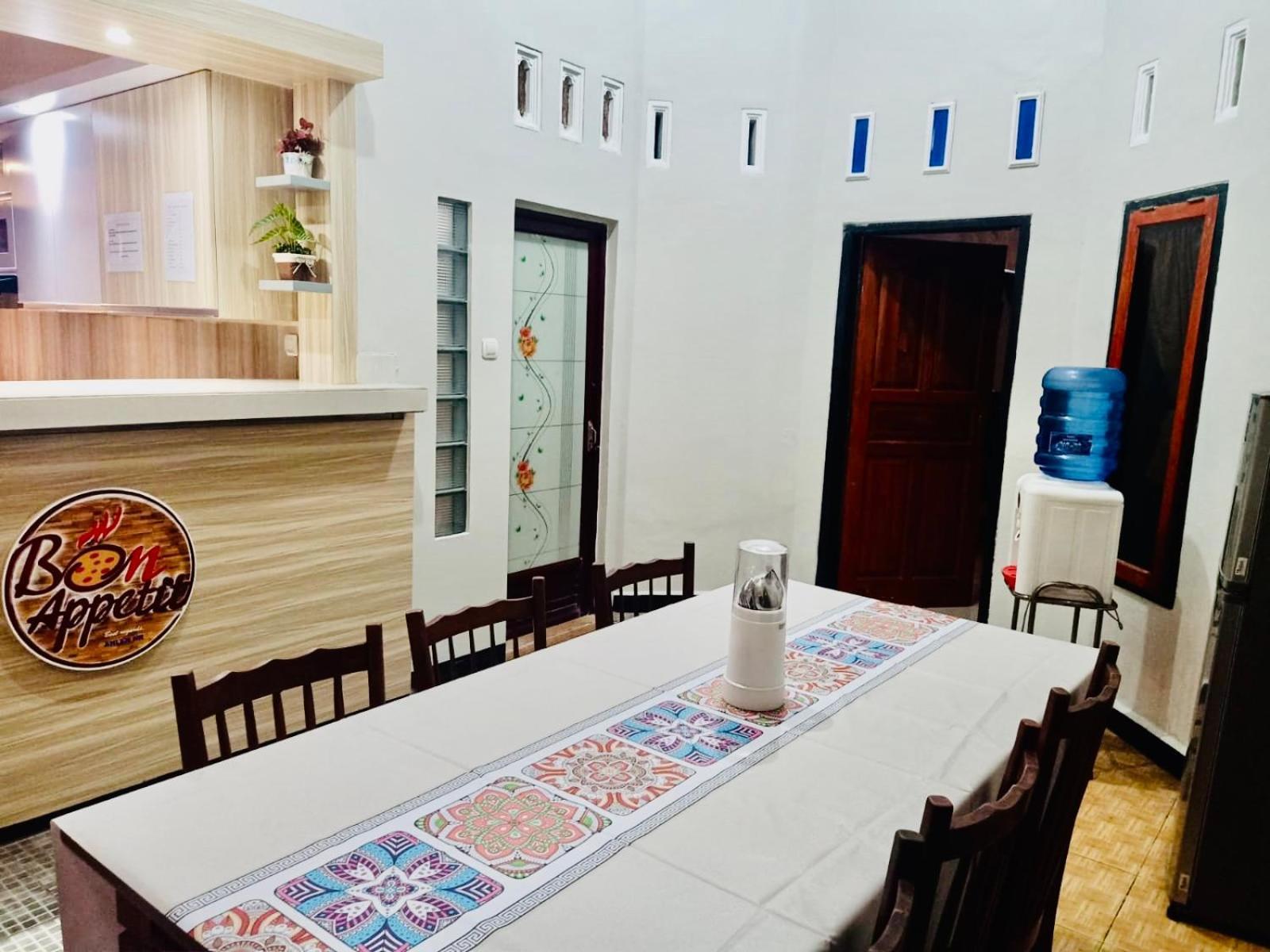 Hotel Ahlen Pangandaran Zimmer foto